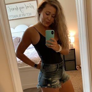 Meet your Posher, Hannah